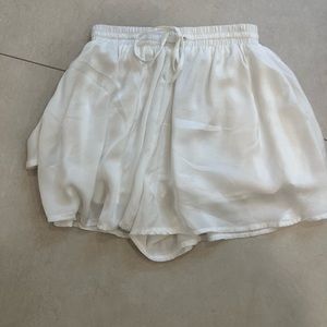 Blush boutique shorts size small